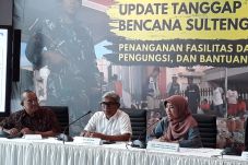 Bantuan Asing untuk...