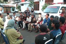 Cerita Warga Batang...