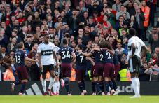 Arsenal Bikin Fulham...