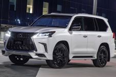 All new Lexus LX570...