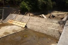 Proyek Irigasi Molor...