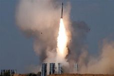 Sistem Rudal S-300 Rusia...