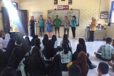 Siswa SMP 11 Arsel Belajar...