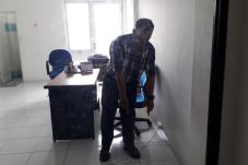 Brankas Dibawa Kabur,...