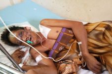 Suami Istri Luka Parah...