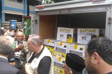 Palestina Kirim Bantuan...