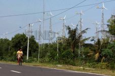 Energi Terbarukan Dinilai...