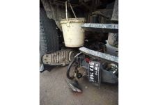 Gagal Salip Truk, Ayah...