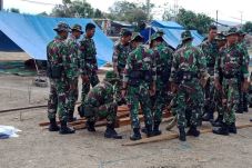 TNI Relokasi Warga Korban...