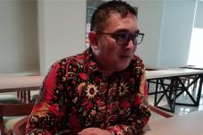 Banyak Berkicau di Media...