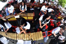 Gamelan Supra Kromatis...