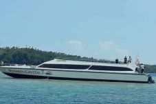 Kapal Crystal 7 Kandas...