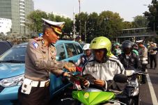 Cara Polisi Sosialisasikan...