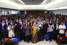 HUT MNC ke 29, Ribuan...