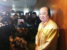 Salut! Pendiri Mayapada...