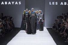Konsumsi Fashion Muslim...