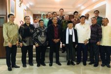 Kiai Maruf Bertemu Sejumlah...