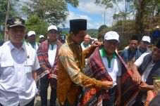Tokoh Masyarakat Simarboru...