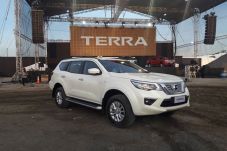 New Nissan Terra Resmi...