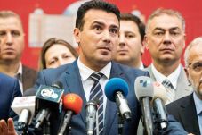 Parlemen Macedonia Restui...