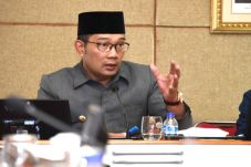 Ridwan Kamil Minta Staf...
