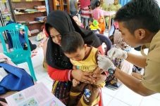 Imunisasi MR di Kobar...