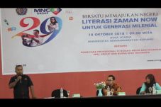 Mahasiswa Universitas...