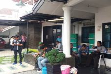 Satu Keluarga di Palembang...
