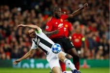 Lukaku Dihujat, Mourinho...