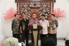 Bertemu Serikat Pekerja,...