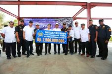Tinjau Lokasi Bencana,...