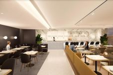 Qantas Kenalkan First...