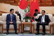 Pemerintahan China dan...