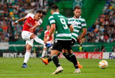 Babak I: Arsenal Masih...