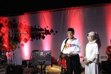 Ibunda Jokowi Hadiri...