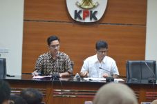 KPK Tetapkan Ketua Komisi...