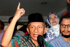 Taufik Kurniawan Dicegah,...