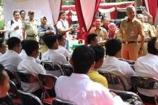 Gubernur Jateng Tantang...