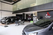 Mitsubishi Resmi Buka...