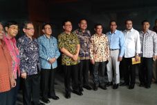 Akbar Tanjung Hadiri...