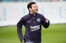 Messi Jalani Latihan...
