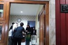 Dipanggil Ustaz, Co...