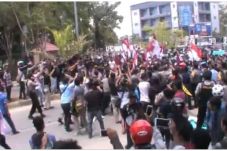 Mahasiswa Demo di Mapolda...