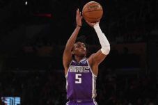 Kings Jalani Musim Terbaik...