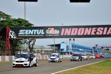 Honda Jazz dan Brio...