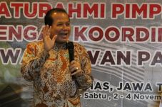 Datangi Gedung KPK,...