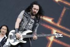 Pemain Bass DragonForce...
