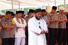 Doakan Korban Lion Air,...