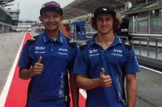 Dimas Ekky Pratama Mengasah...