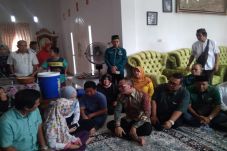 Menteri Hanif Kunjungi...